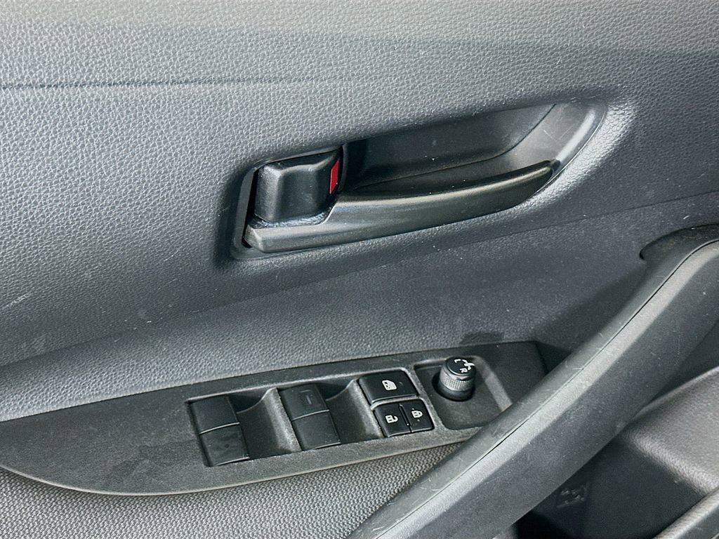 Certified 2024 Toyota Corolla LE FWD image 17