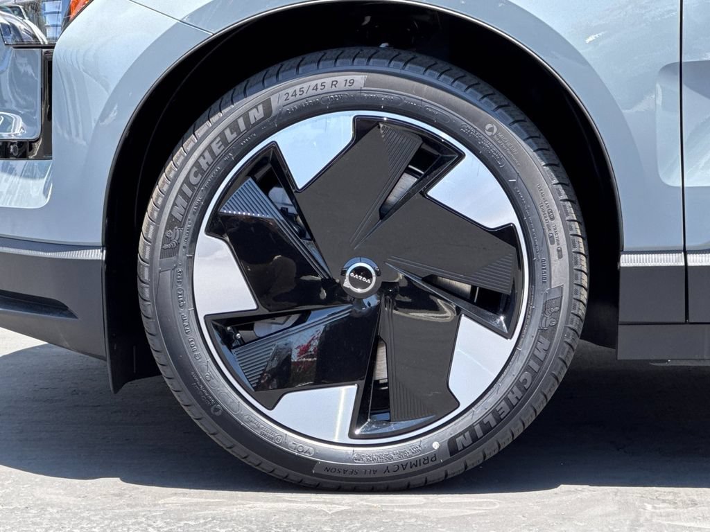 New 2026 Volvo EX30 Plus w/ Climate Package AWD/4WD image 24