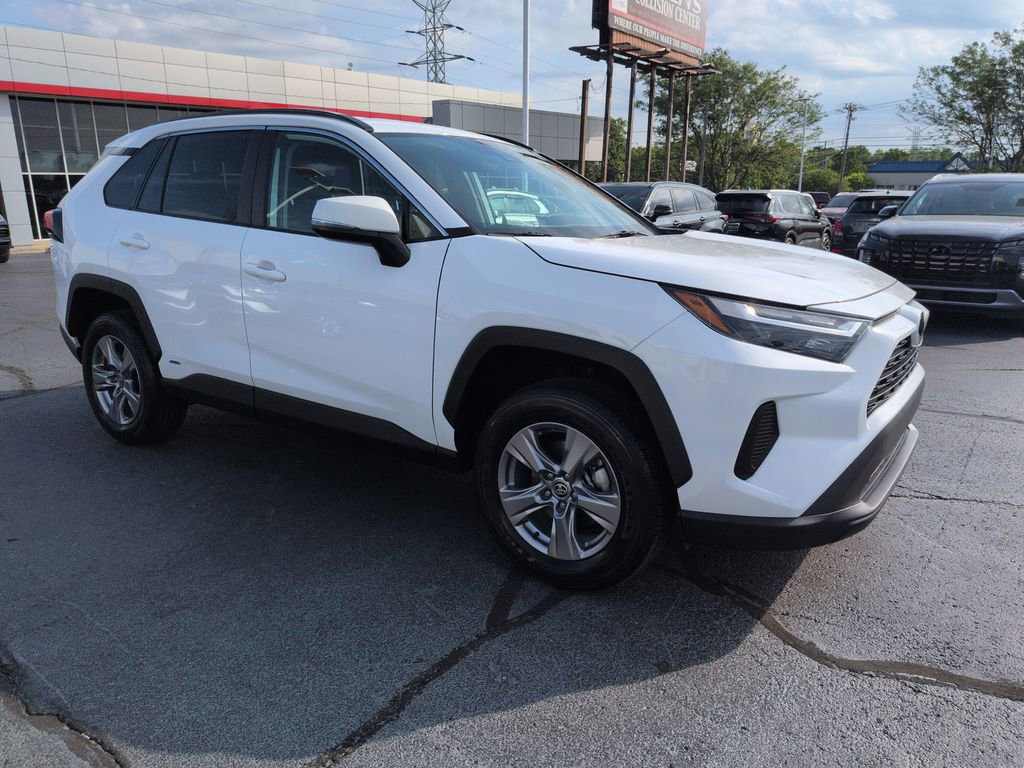 Certified 2025 Toyota RAV4 XLE AWD/4WD image 7