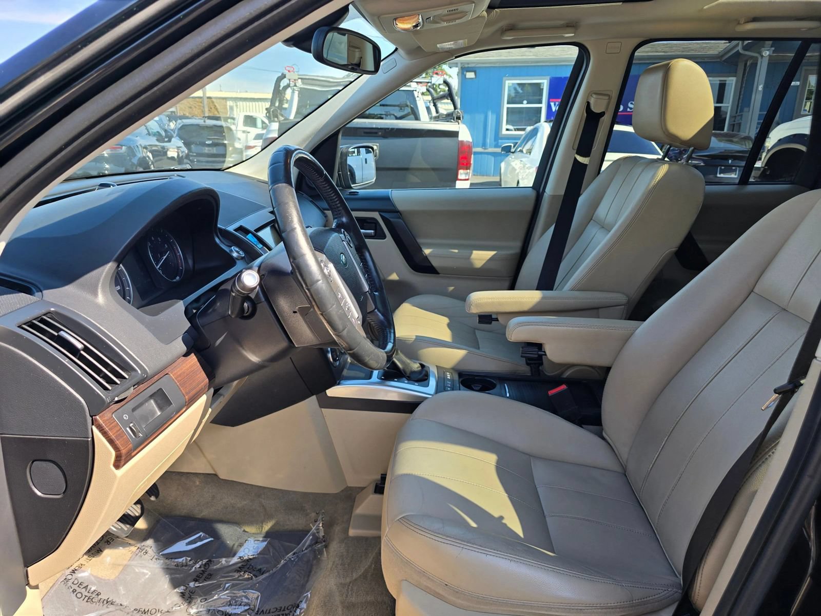 Used 2014 Land Rover LR2 HSE AWD/4WD image 20