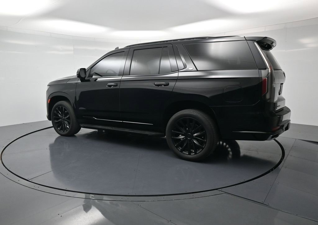 Used 2023 Cadillac Escalade Premium Luxury image 3