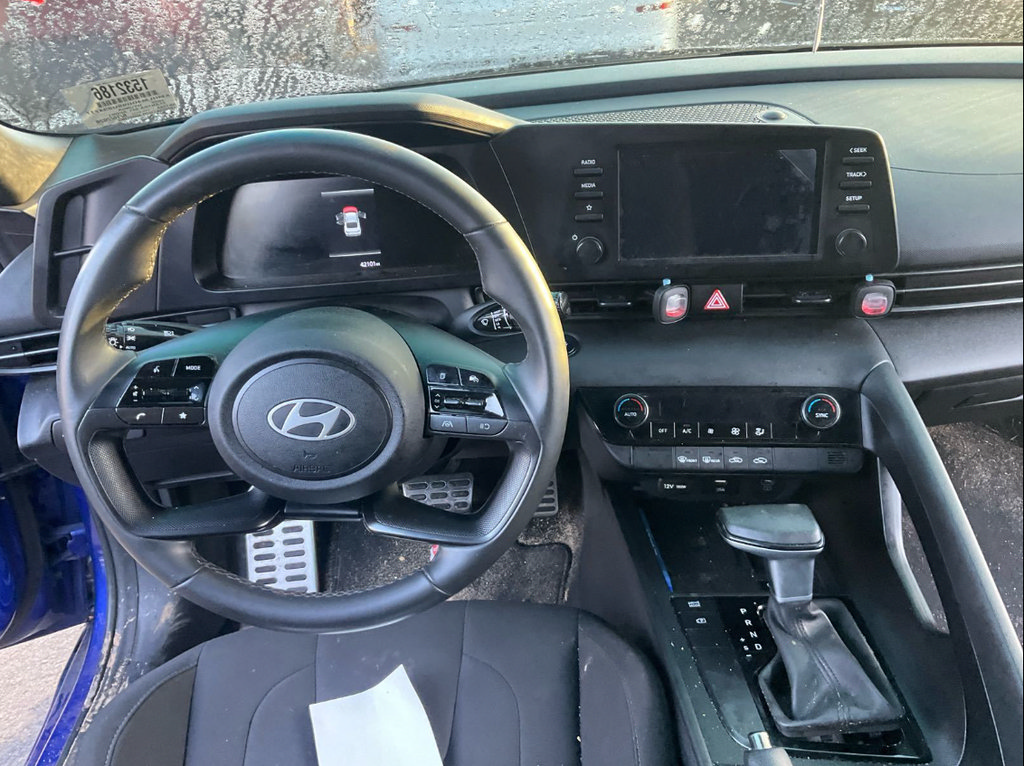 Used 2025 Hyundai Elantra Sport w/ Cargo Package FWD image 8