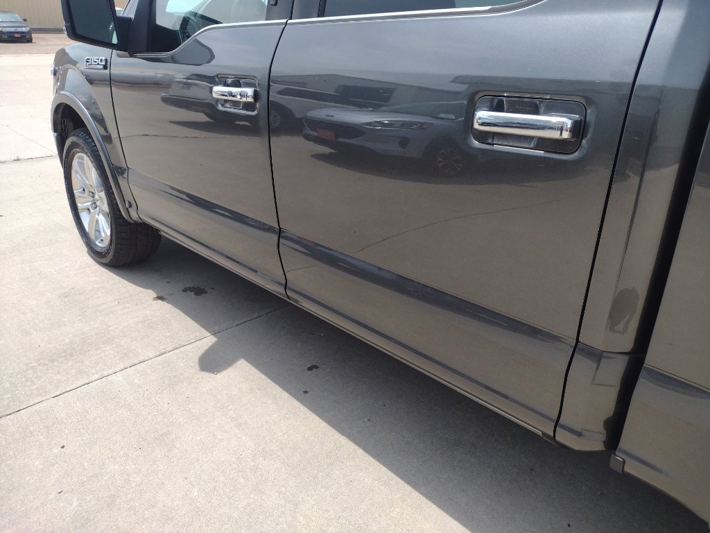 Used 2019 Ford F150 Platinum w/ Equipment Group 701A Luxury image 11