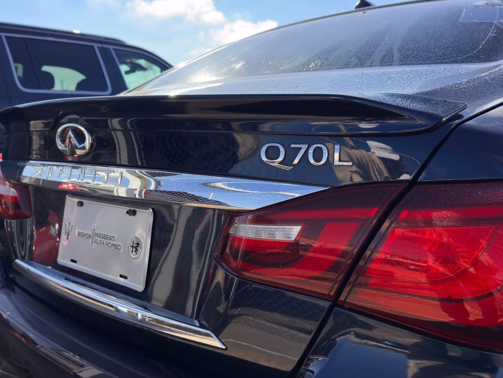 Used 2016 INFINITI Q70 L 3.7 w/ Deluxe Touring Package image 4