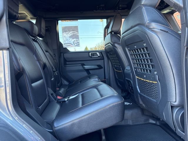 Used 2024 Ford Bronco Badlands image 38