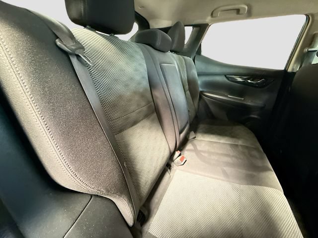 Used 2019 Nissan Rogue Sport SV w/ Technology Package AWD/4WD image 26