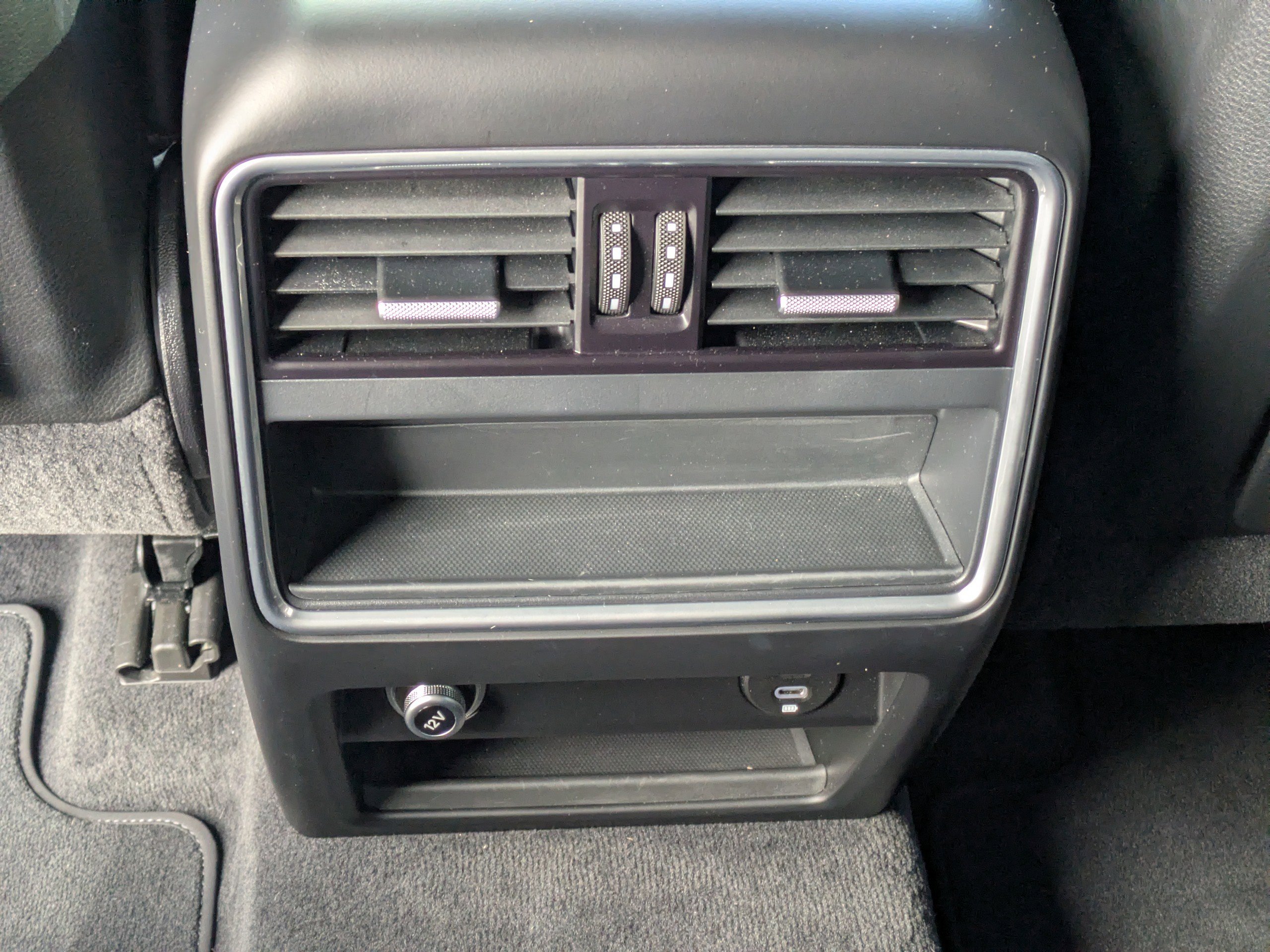 Used 2020 Porsche Cayenne image 16