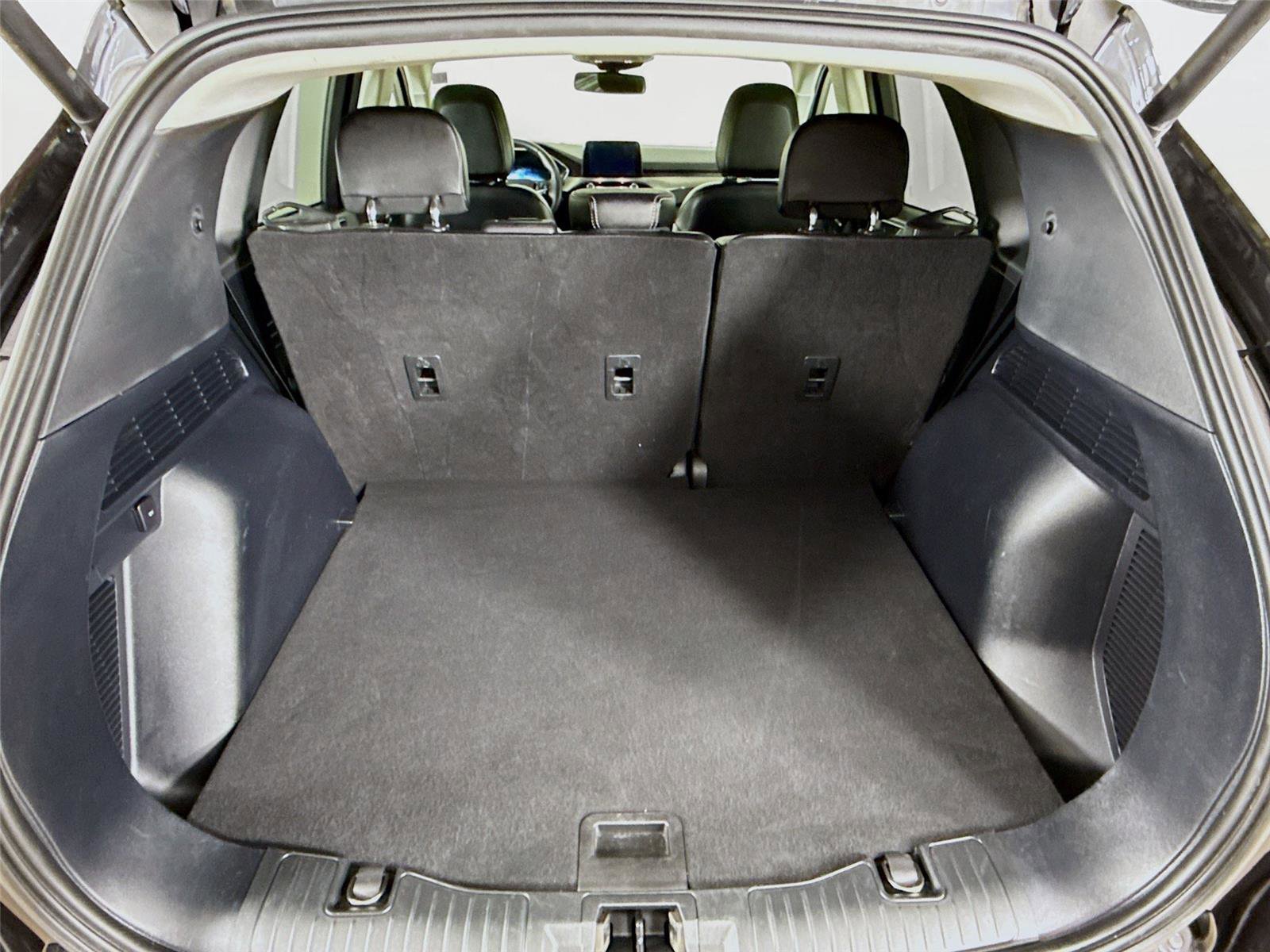 Used 2022 Ford Escape Titanium image 24