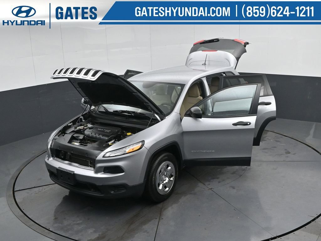 Used 2017 Jeep Cherokee Sport w/ Safety Group image 47