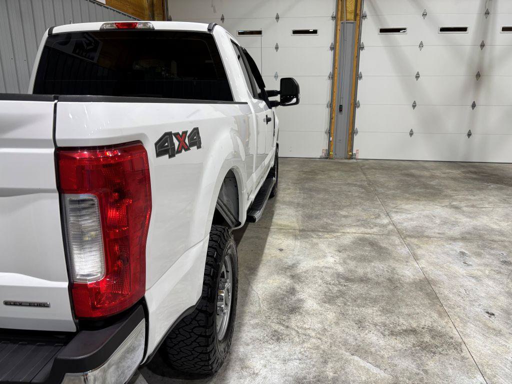 Used 2017 Ford F250 XL w/ Power Equipment Group AWD/4WD image 10