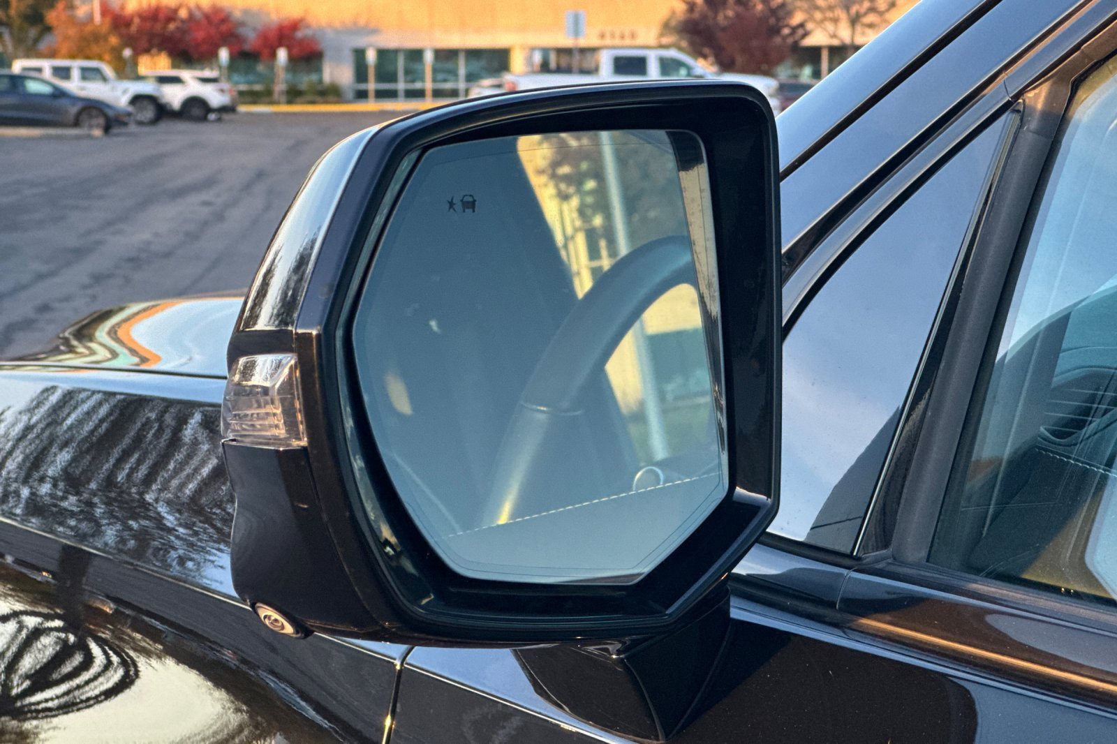 Used 2023 Cadillac Escalade Sport Platinum w/ LPO, ONYX Package image 55