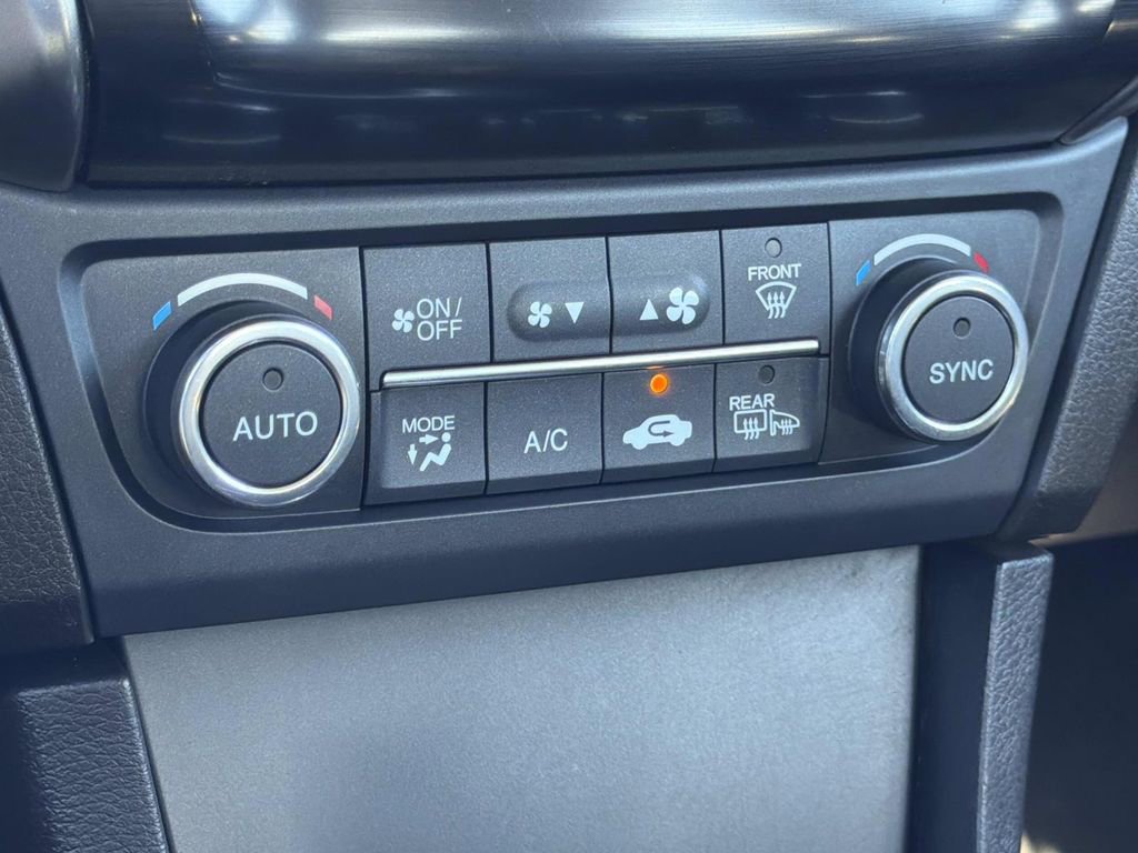 Used 2022 Acura ILX image 22