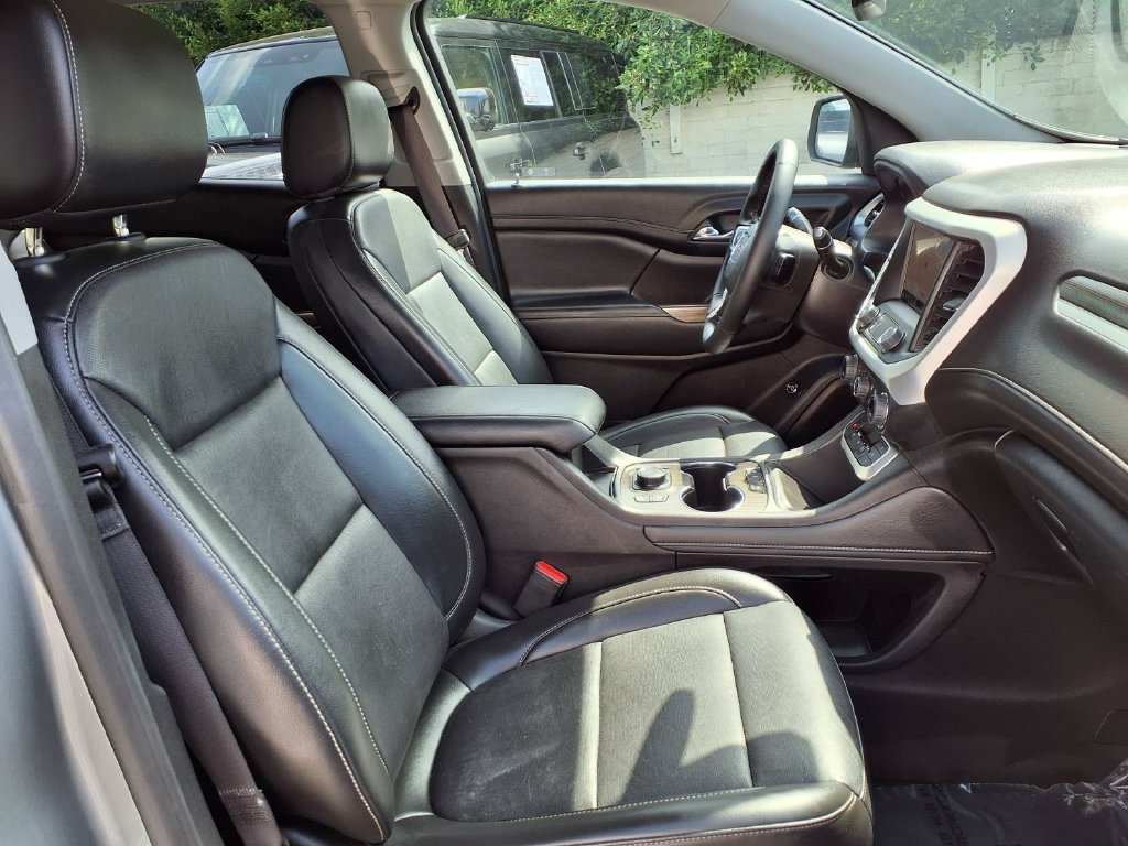 Used 2023 GMC Acadia SLT AWD/4WD image 27