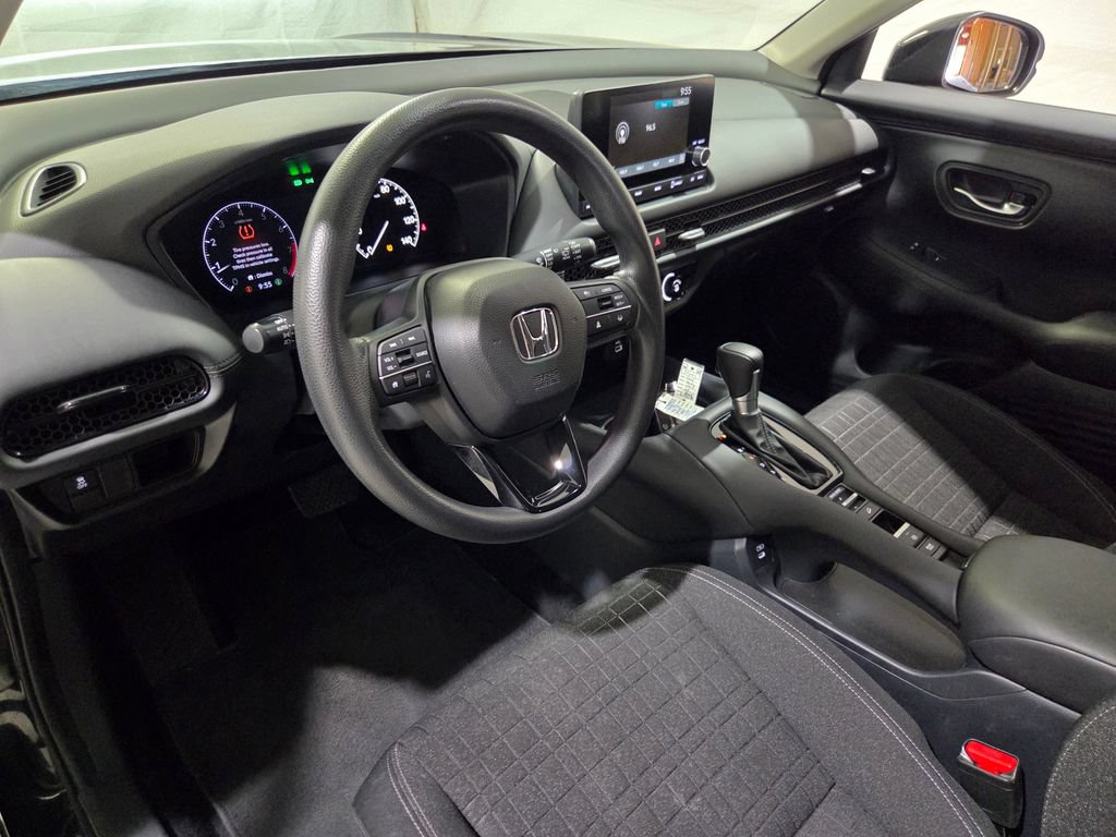 Used 2024 Honda HR-V LX image 3