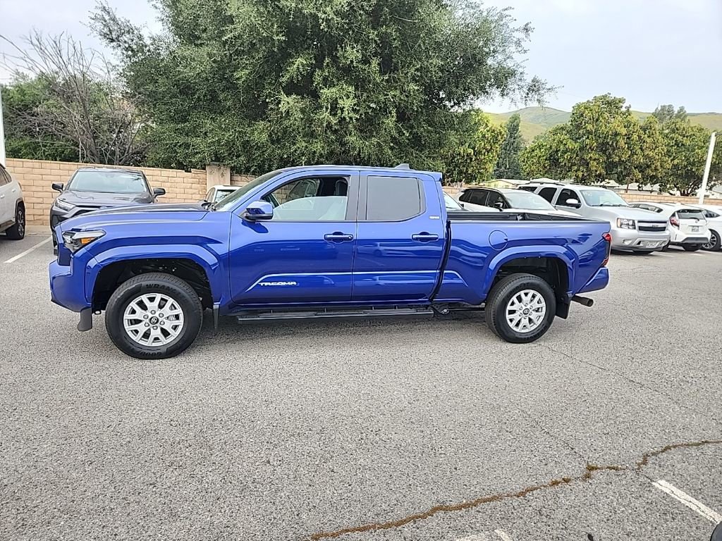 Used 2025 Toyota Tacoma SR5 image 2