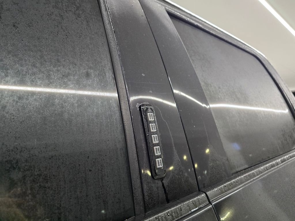 Used 2020 Ford F250 Lariat w/ FX4 Off-Road Package AWD/4WD image 16