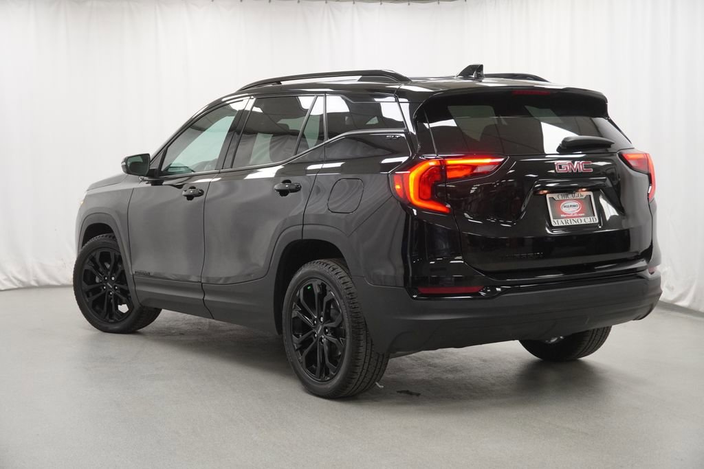 Used 2021 GMC Terrain SLT w/ Elevation Edition FWD image 13