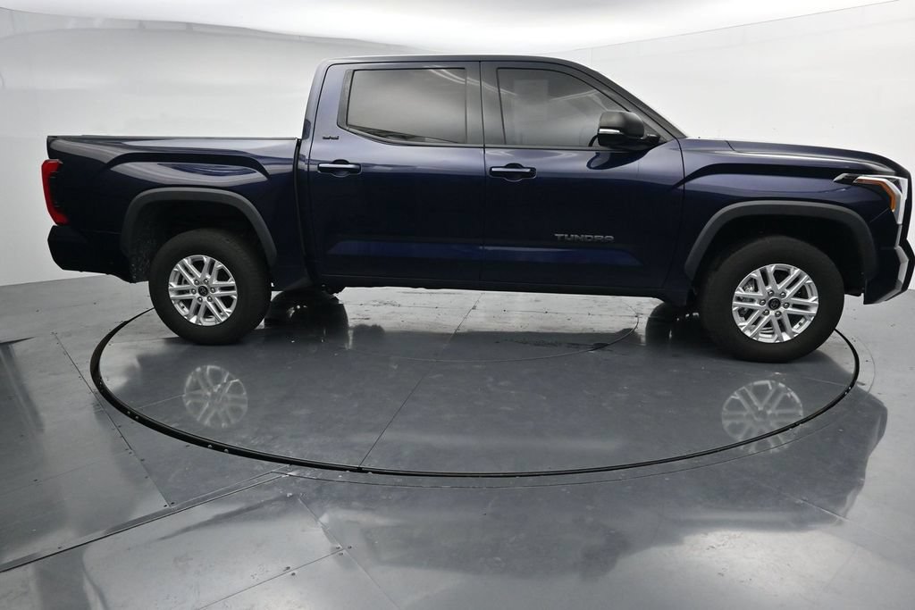 Used 2023 Toyota Tundra SR5 w/ SR5 Premium Package AWD/4WD image 9