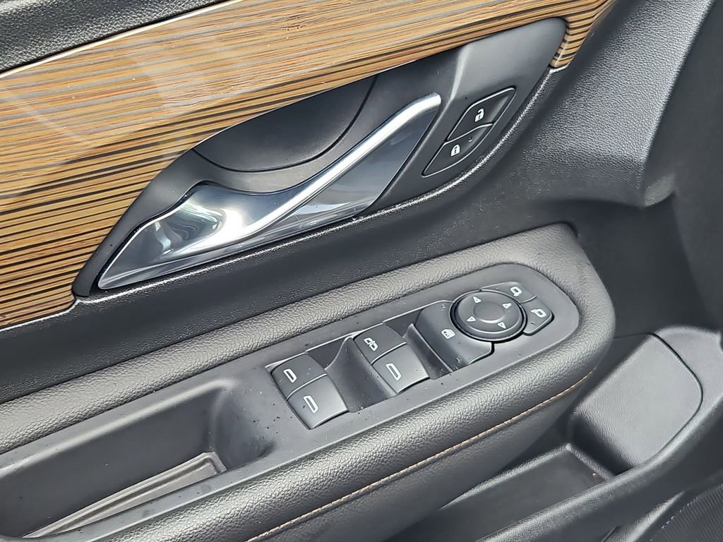 Used 2020 GMC Terrain SLE w/ Driver Convenience Package image 11