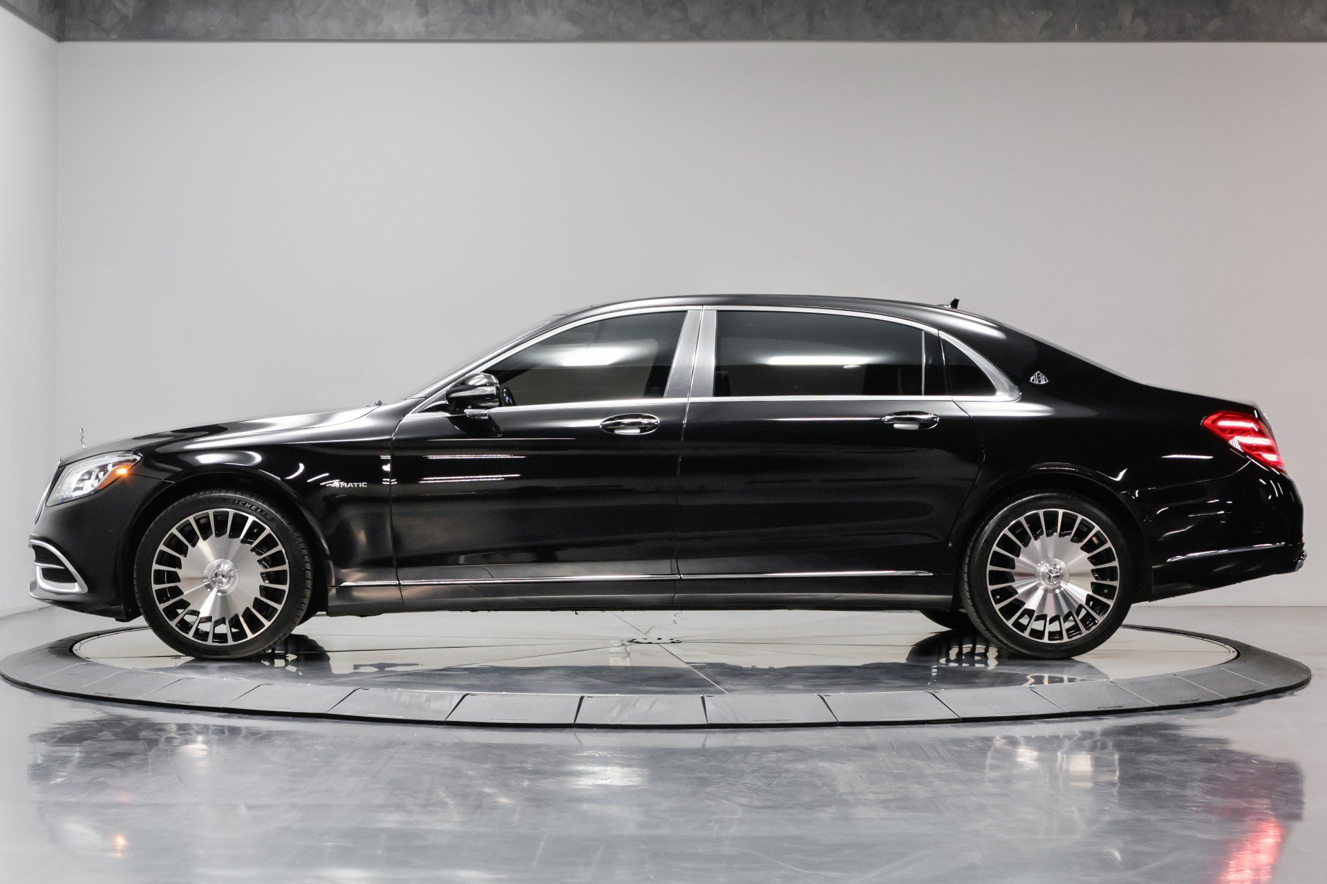 Used 2019 Mercedes-Benz Maybach S 560 4MATIC image 22