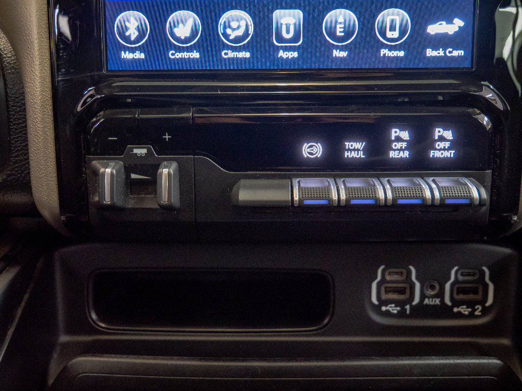 Used 2020 RAM 3500 Laramie image 34