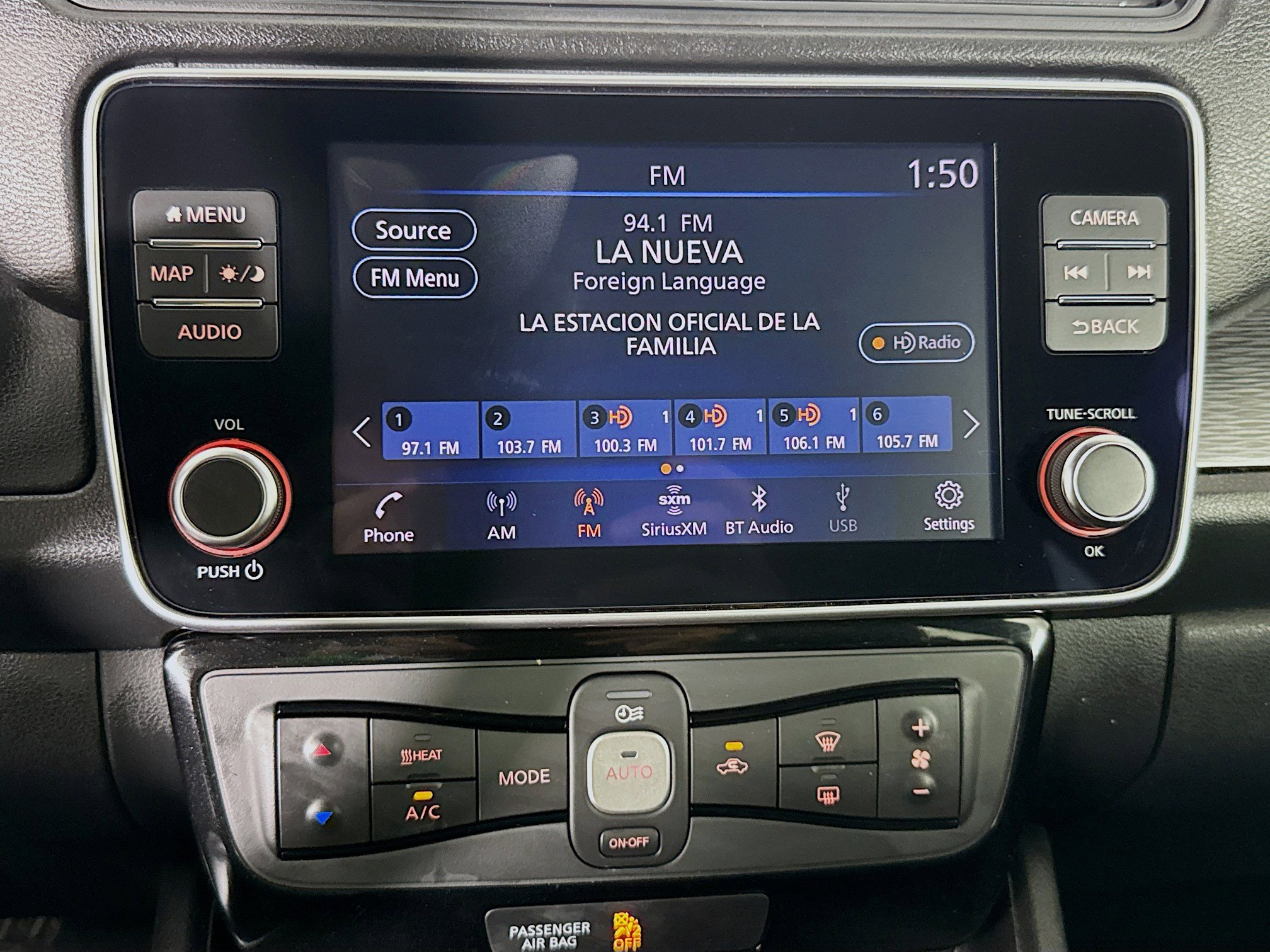 Used 2019 Nissan Leaf SL Plus image 17