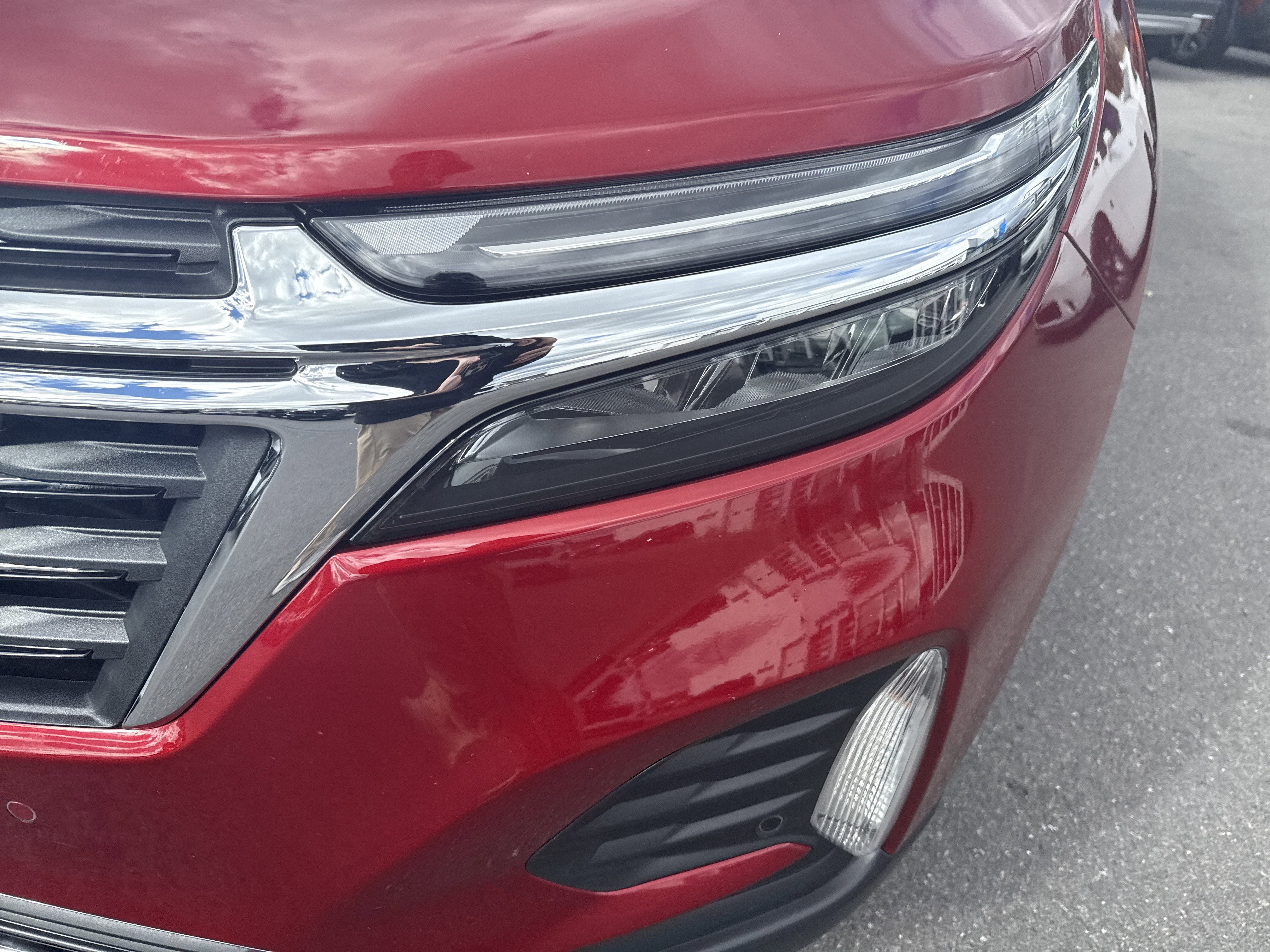 Used 2023 Chevrolet Equinox LT image 41