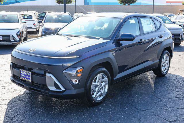 New 2027 Hyundai Kona SE FWD image 3