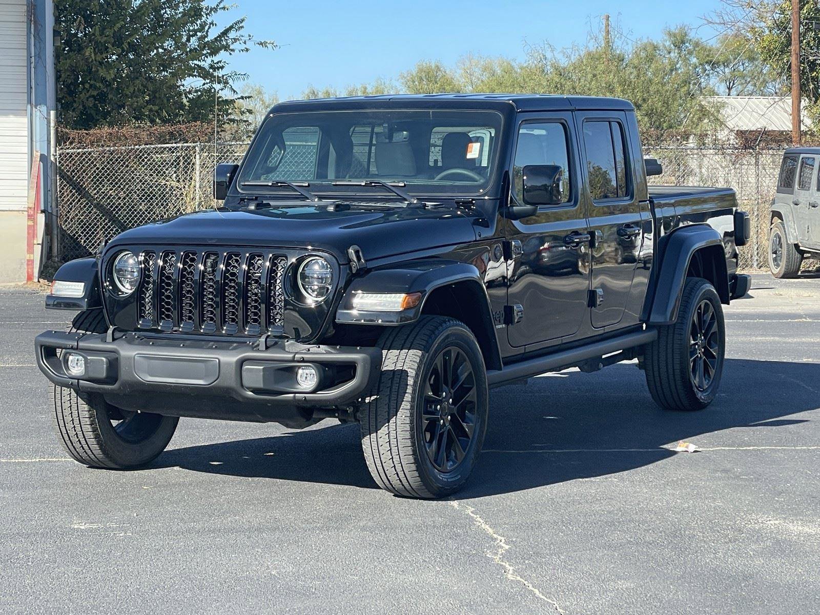 Used 2023 Jeep Gladiator Overland image 3