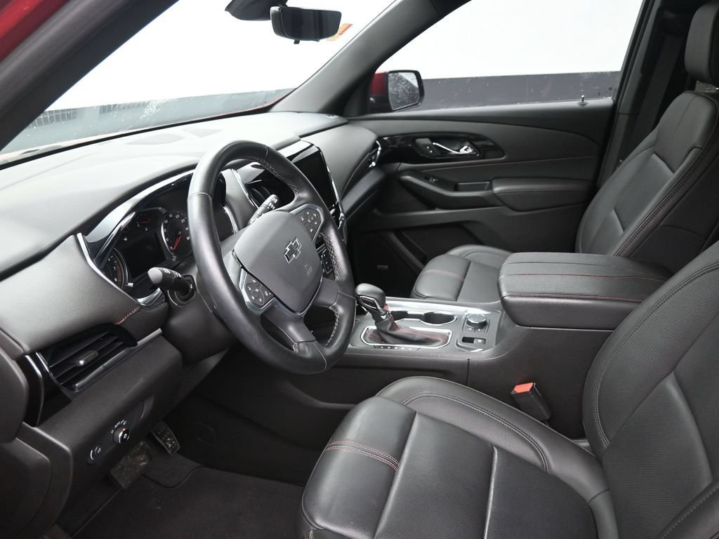 Used 2023 Chevrolet Traverse RS FWD image 11