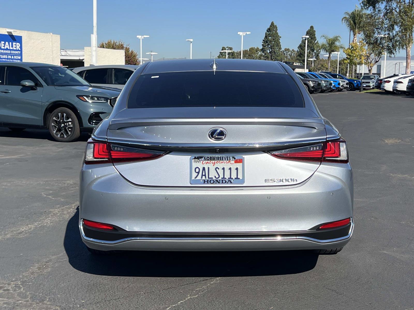 Used 2022 Lexus ES 300h w/ Premium Package image 27