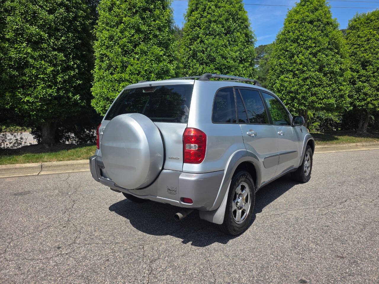 Used 2005 Toyota RAV4 4WD image 5