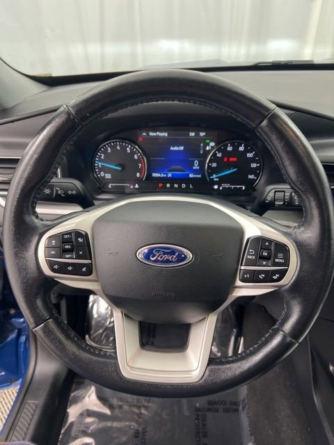Used 2021 Ford Explorer XLT w/ Equipment Group 202A AWD/4WD image 10