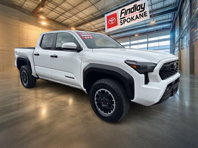 Certified 2025 Toyota Tacoma TRD Off-Road image 3