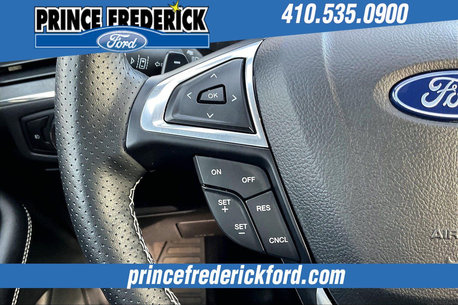 Used 2024 Ford Edge ST image 16