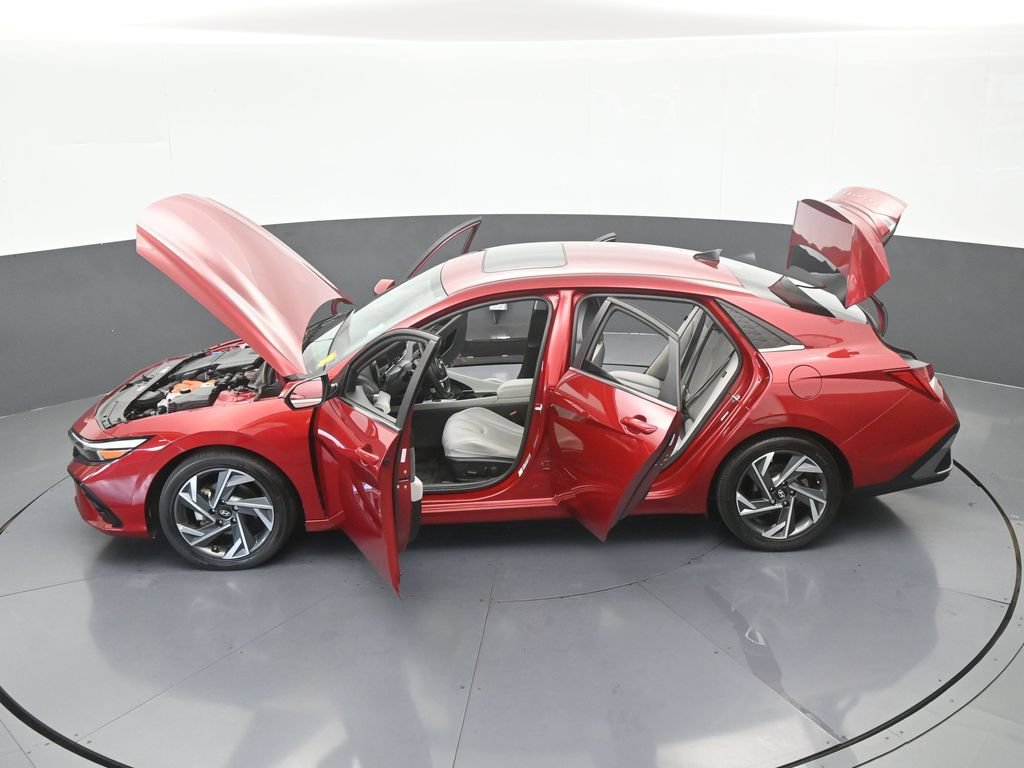 Used 2024 Hyundai Elantra Limited FWD image 65