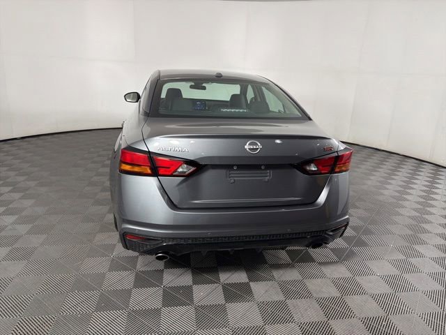 Used 2024 Nissan Altima 2.5 SR FWD image 14