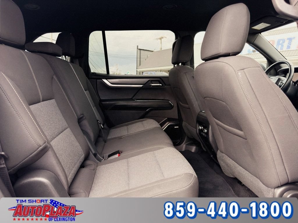 Used 2025 GMC Acadia Elevation FWD image 33