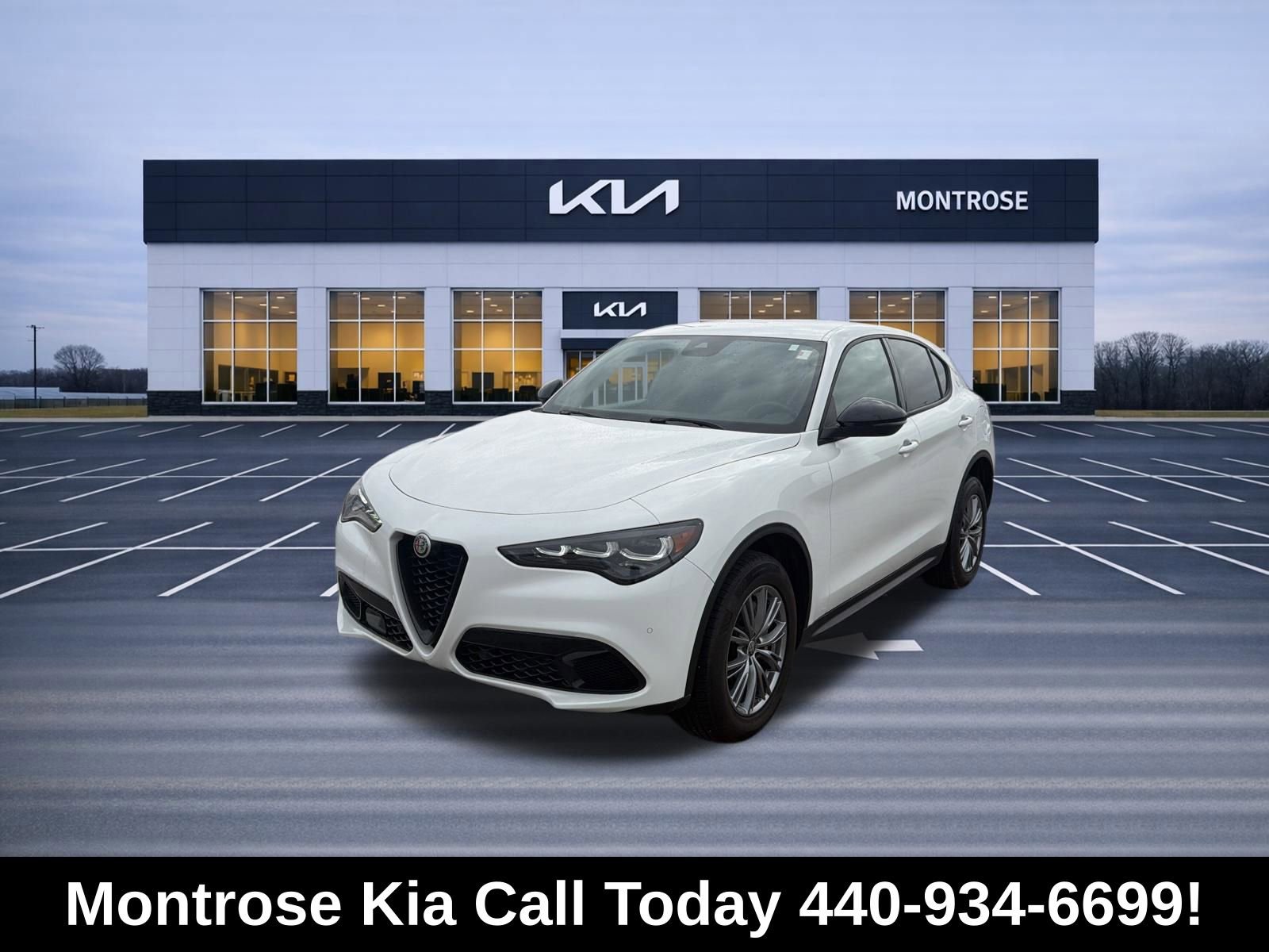 Used 2024 Alfa Romeo Stelvio Sprint image 1