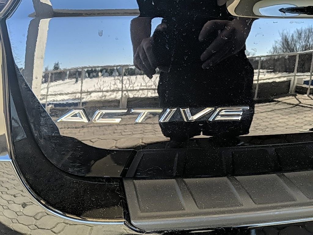 Certified 2025 Ford Explorer Active image 7