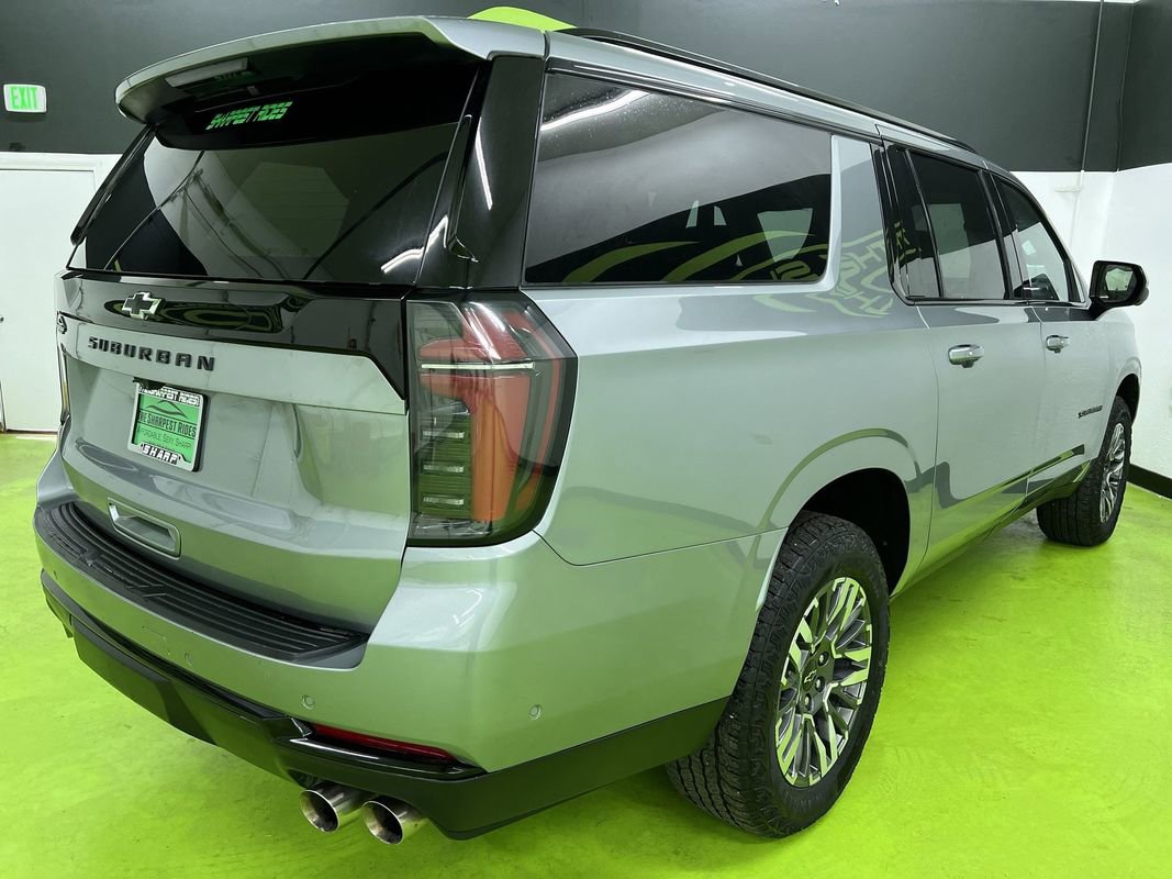 Used 2025 Chevrolet Suburban Z71 AWD/4WD image 10
