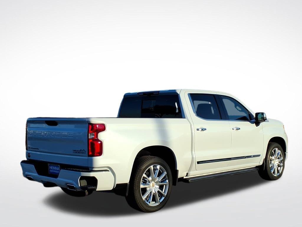 New 2026 Chevrolet Silverado 1500 High Country RWD image 3