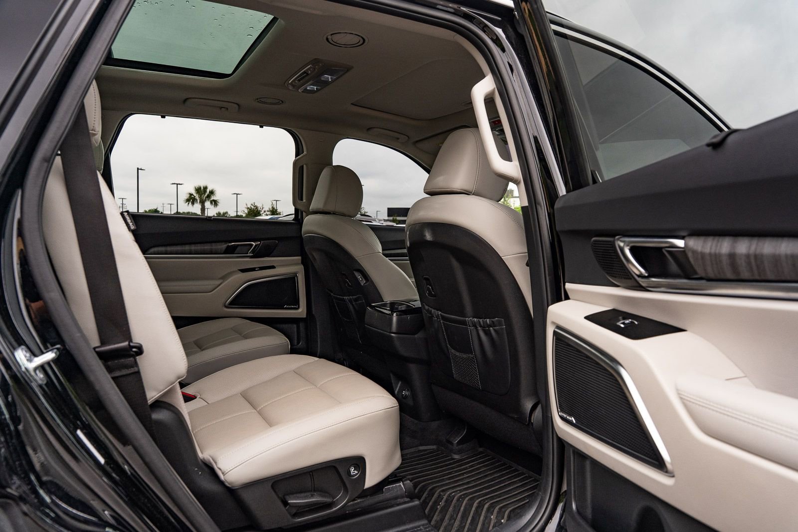 Used 2024 Kia Telluride SX FWD image 12