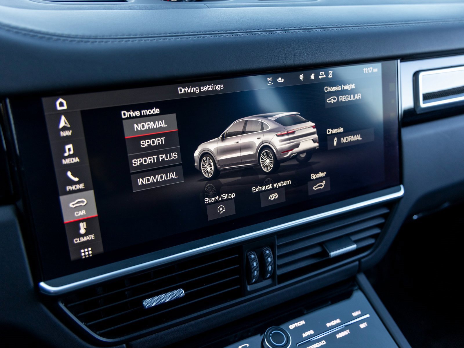 Certified 2020 Porsche Cayenne Turbo image 43