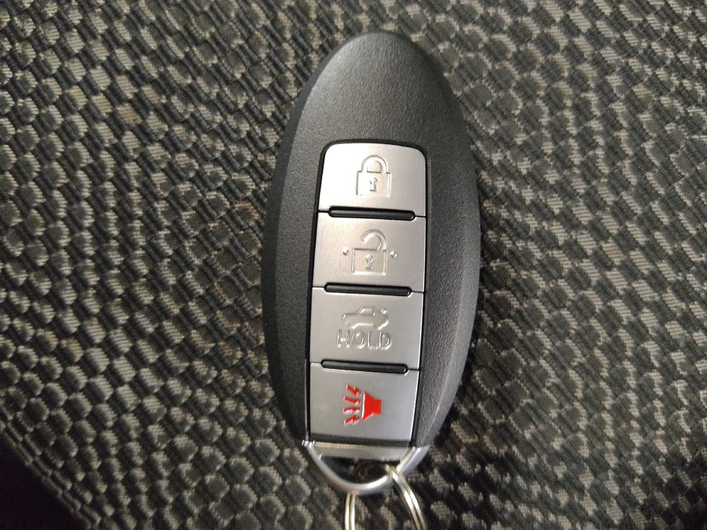 Used 2019 Nissan Rogue Sport SV FWD image 32