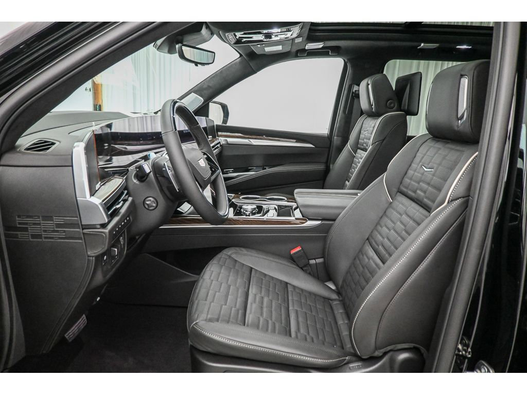 New 2026 Cadillac Escalade ESV Platinum Sport w/ LPO, ONYX Package AWD/4WD image 25