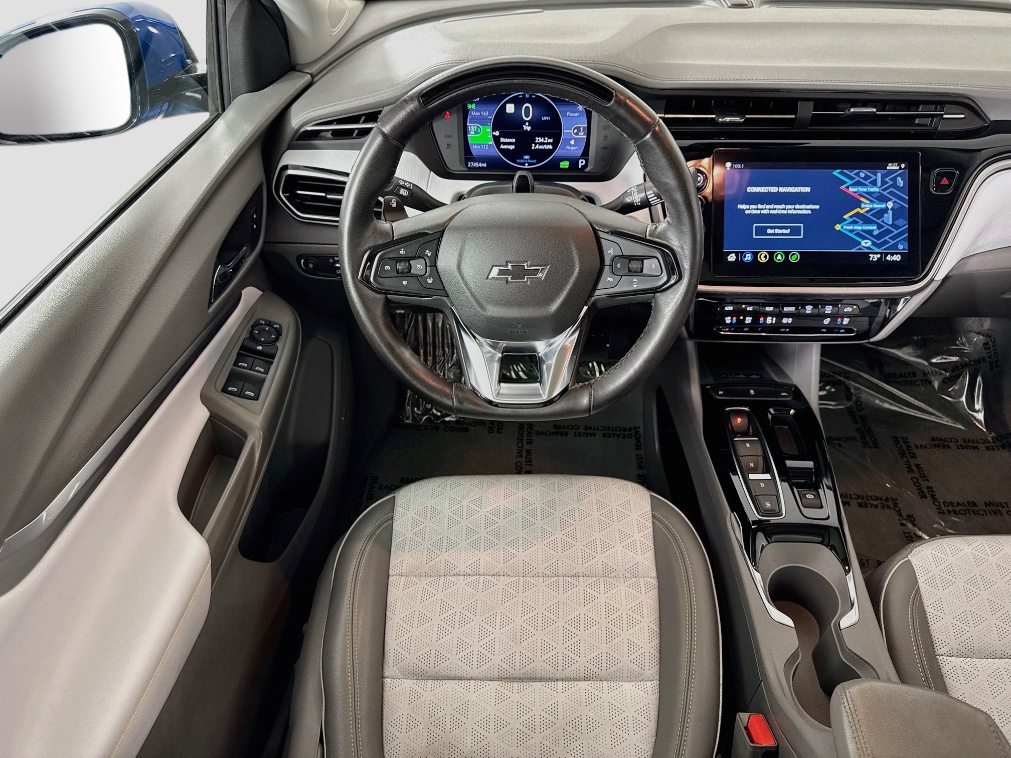 Used 2023 Chevrolet Bolt EUV Premier w/ Sun & Sound Package FWD image 25
