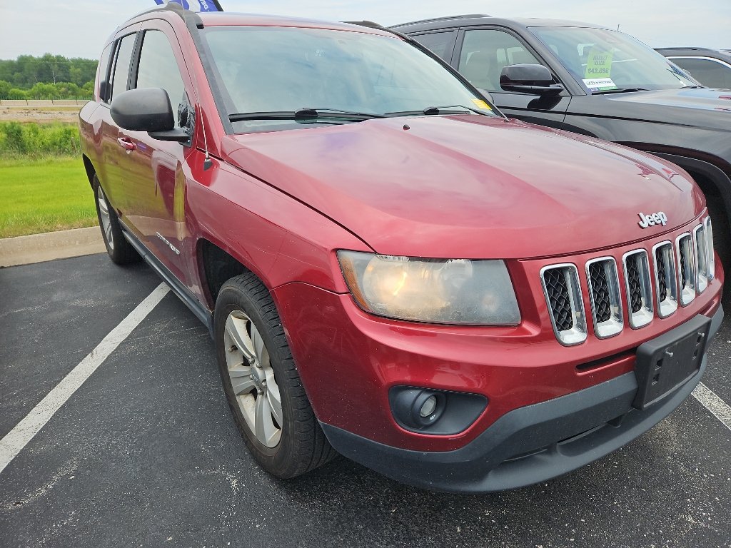Used 2016 Jeep Compass Sport w/ Power Value Group AWD/4WD image 3