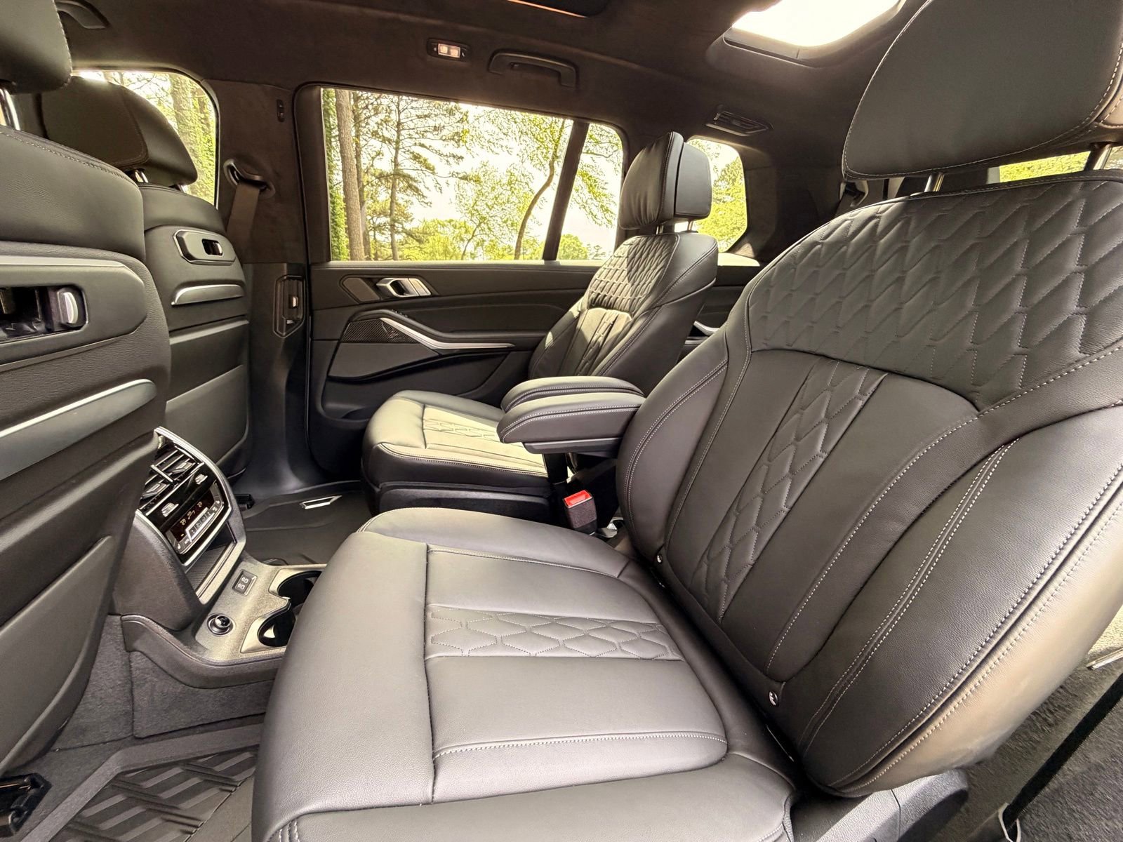 New 2027 BMW X7 M60i AWD/4WD image 14