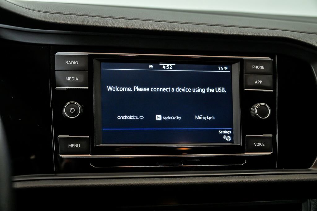 Used 2023 Volkswagen Jetta SE FWD image 19